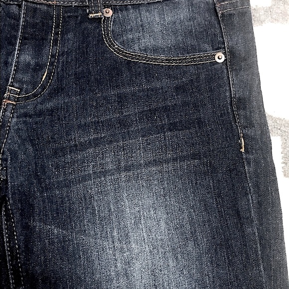 🆕SO-MACY’S CUTE-COMFY DARK WASHED BERMUDA SHORTS - Picture 3 of 4